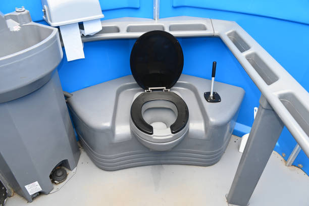 Best Portable restroom trailer rental  in Westwood Lakes, FL