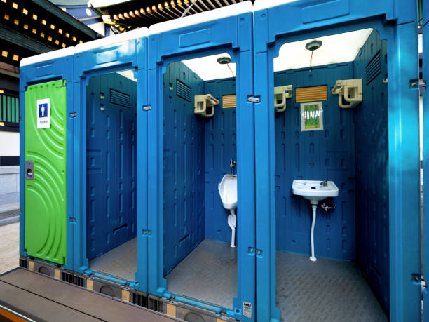 Best Portable bathroom rental  in Westwood Lakes, FL